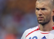 开云体育入口-开拓者击溃深圳队，德罗赞成为关键先生