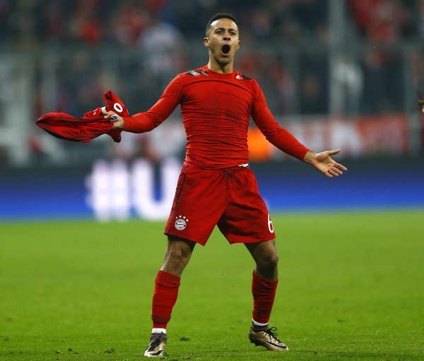 包含尤文完胜法国，穆勒关键制胜的词条