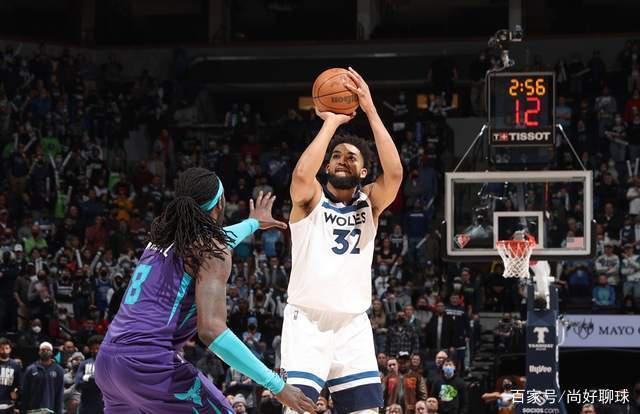 汉堡成功逆转比赛，以惊人的成绩拿下三分的简单介绍