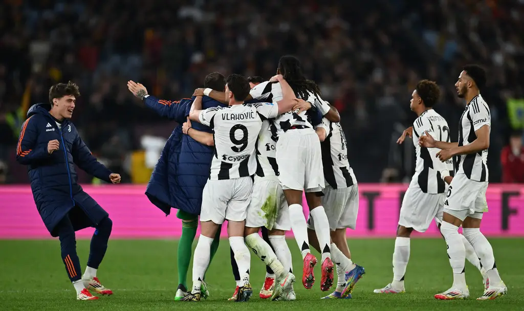 尤文图斯客场遭遇麻烦,惨遭逆转引争议的简单介绍 尤文图斯客场遭遇麻烦,惨遭逆转引争议的简单介绍