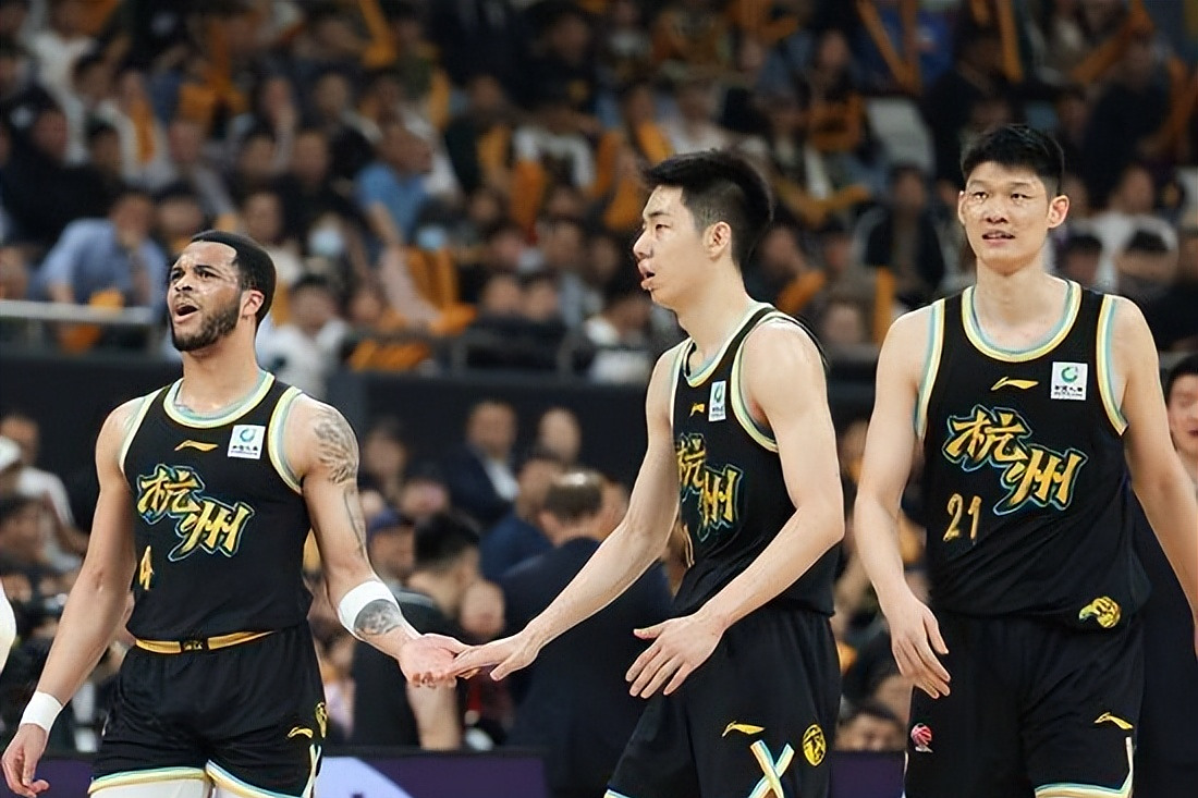 广厦队防守堪称一流，对手束手无策的简单介绍