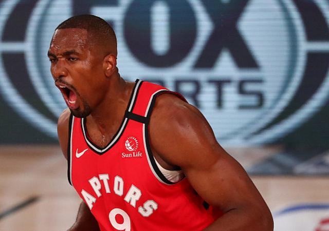 关于卫冕冠军三连胜，全球篮球界震动的信息