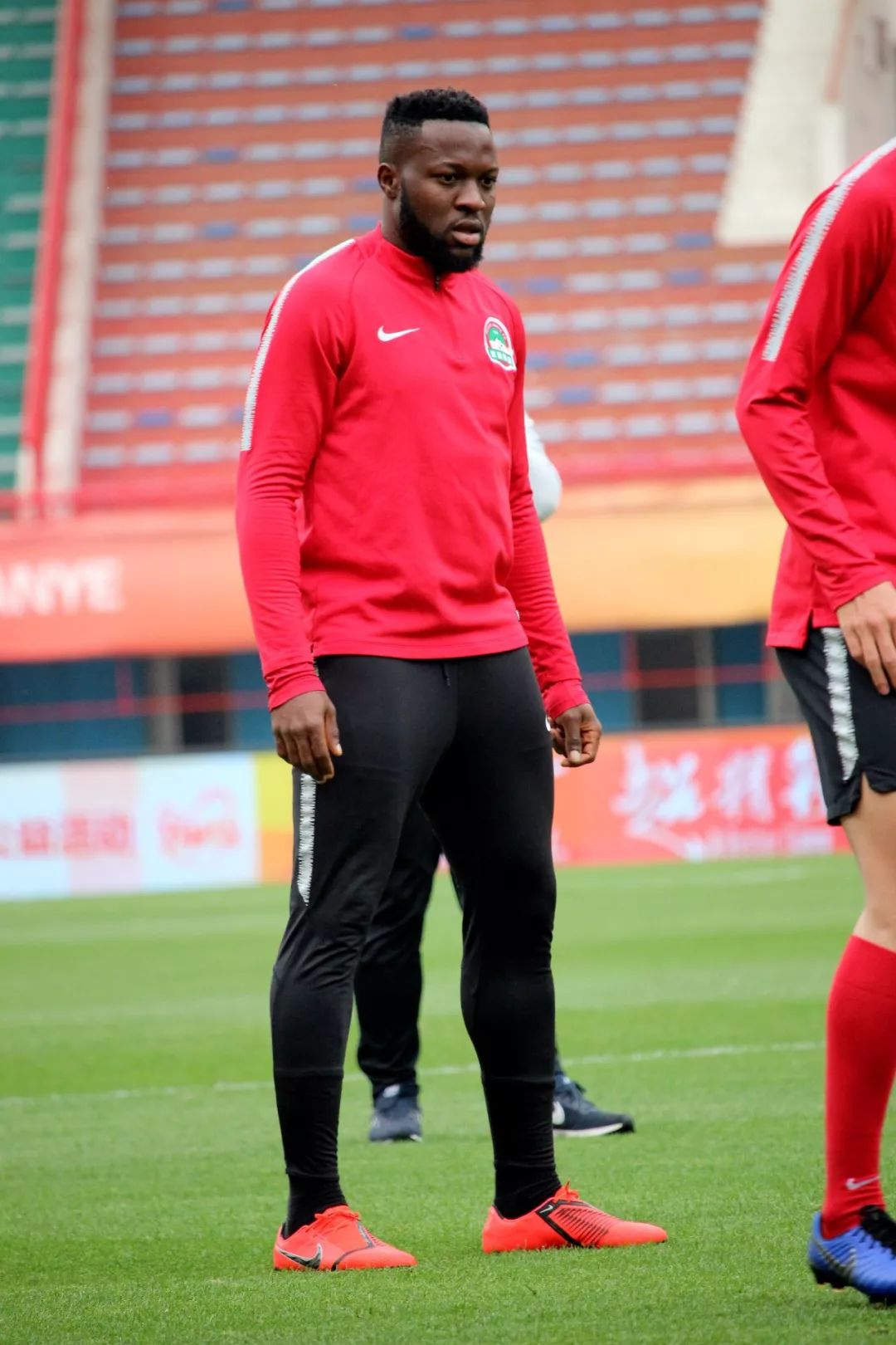 马洛卡对塞尔维亚：争取三分