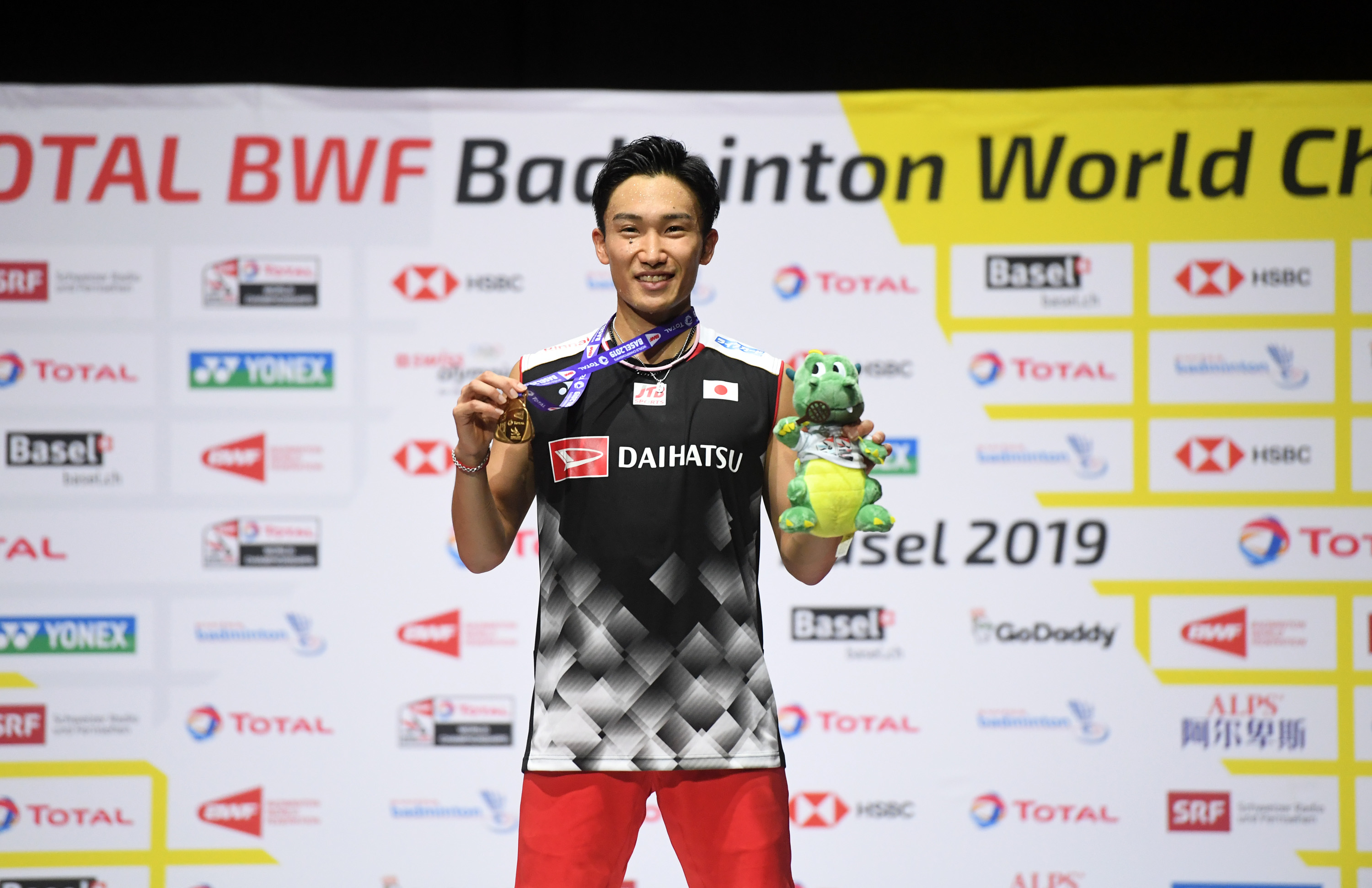 丹麦羽毛球队横扫法国羽毛球队，桃田贤斗统治全场的简单介绍