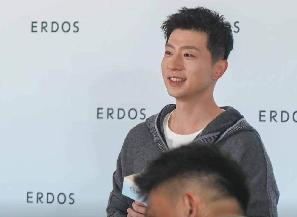 德国乒乓球队险胜韩国乒乓球队，马龙高光表现的简单介绍