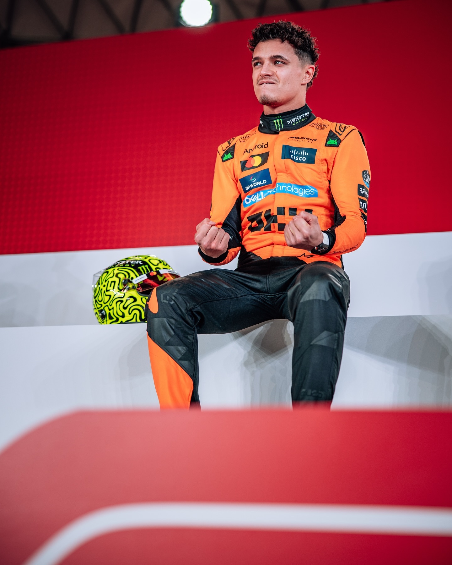 索伯车队翻盘红牛二队，汉密尔顿带队取胜