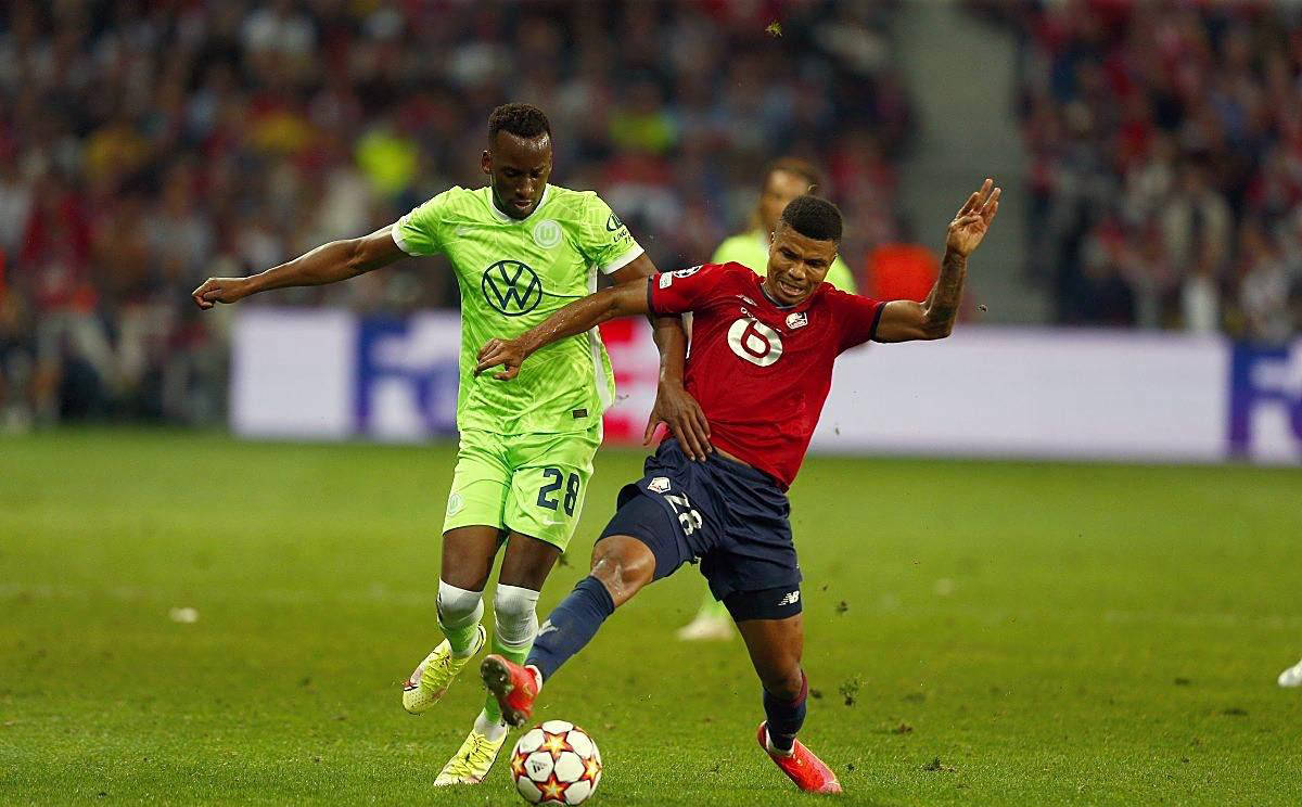 关于斯图加特主场击败法兰克福，取得关键胜利的信息