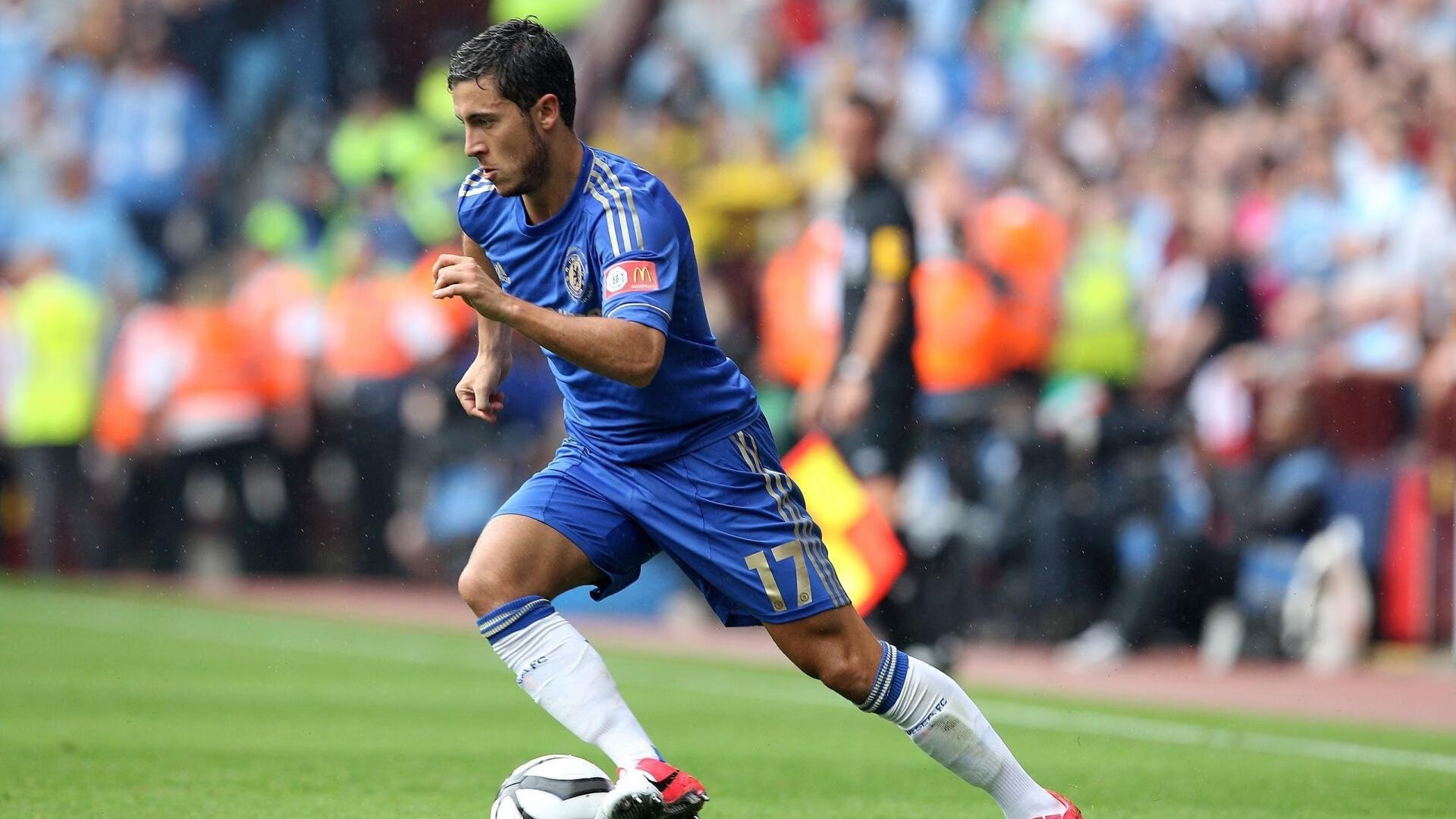 绿茵场上的战争隐喻,托尼关键时刻站出来,乌克兰对阵墨西哥的足球史诗