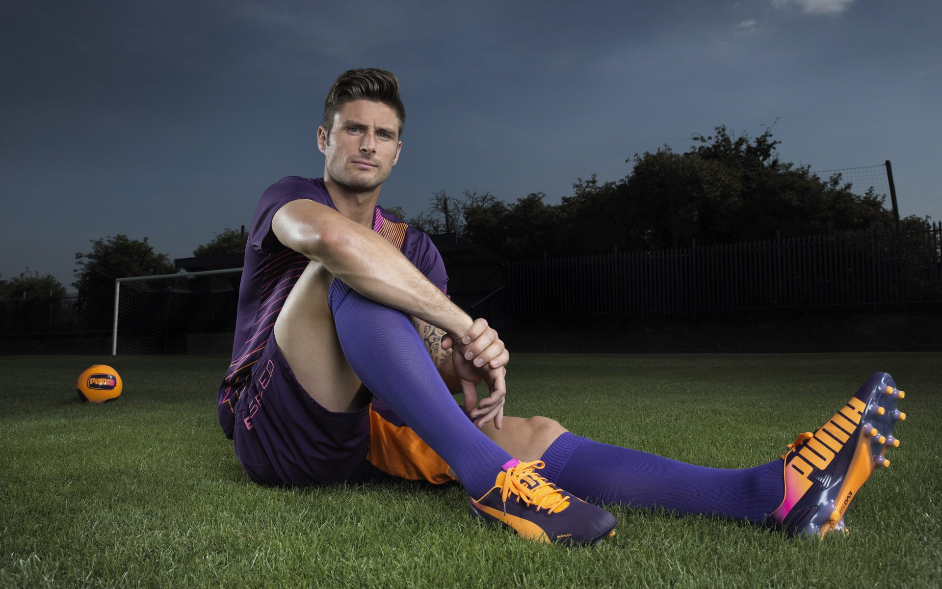 那不勒斯式防守哲学压制波斯铁骑,阿尔瓦雷斯一剑封喉诠释关键先生本色